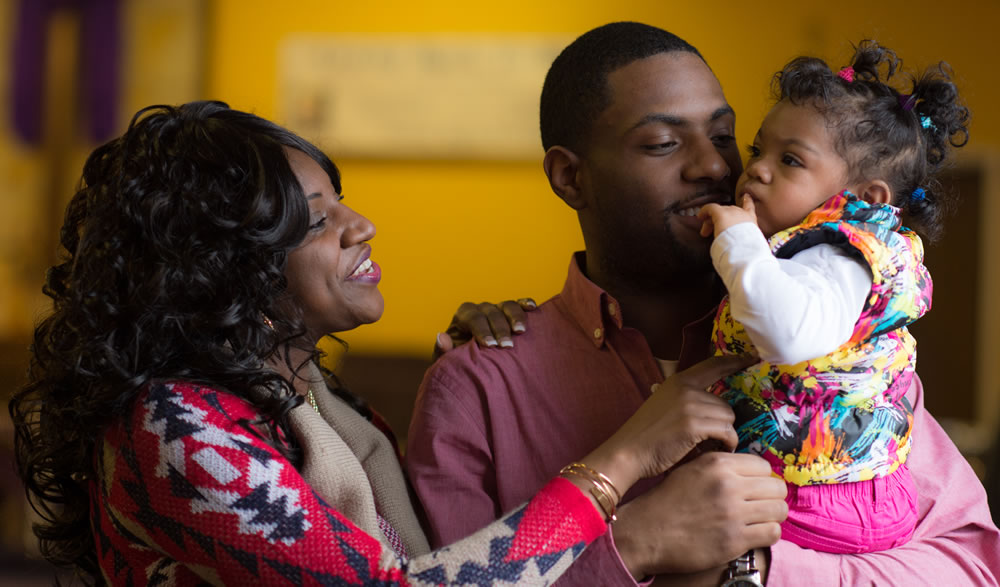 Jakima Jones, her son and granddaughter