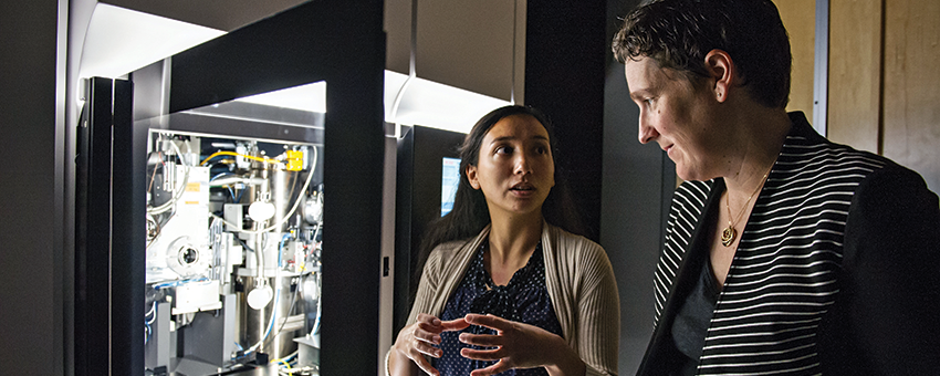 Melanie Ohi, Ph.D. in her lab