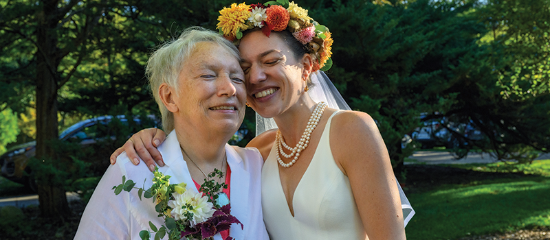 Margaret Parker with her daughter Jeanne Hodesh on Jeanne's wedding day