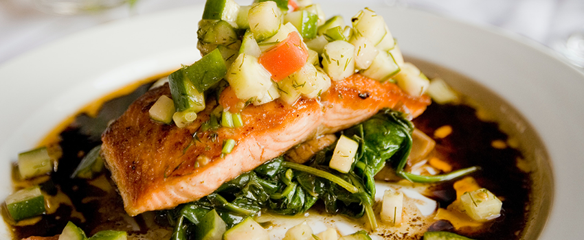 dinner plate with salmon