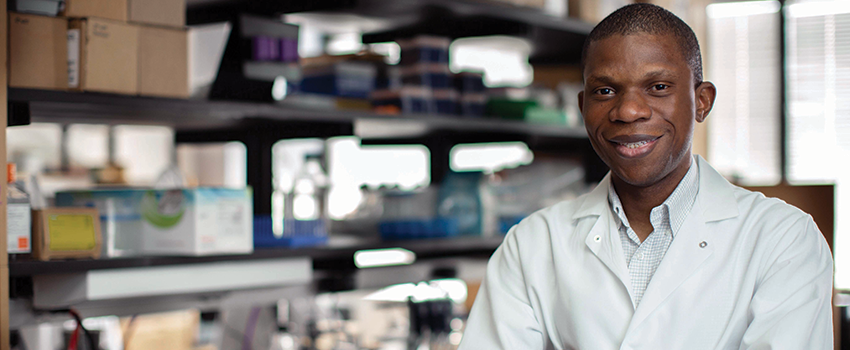 Zeribe Nwosu, Ph.D. in his lab